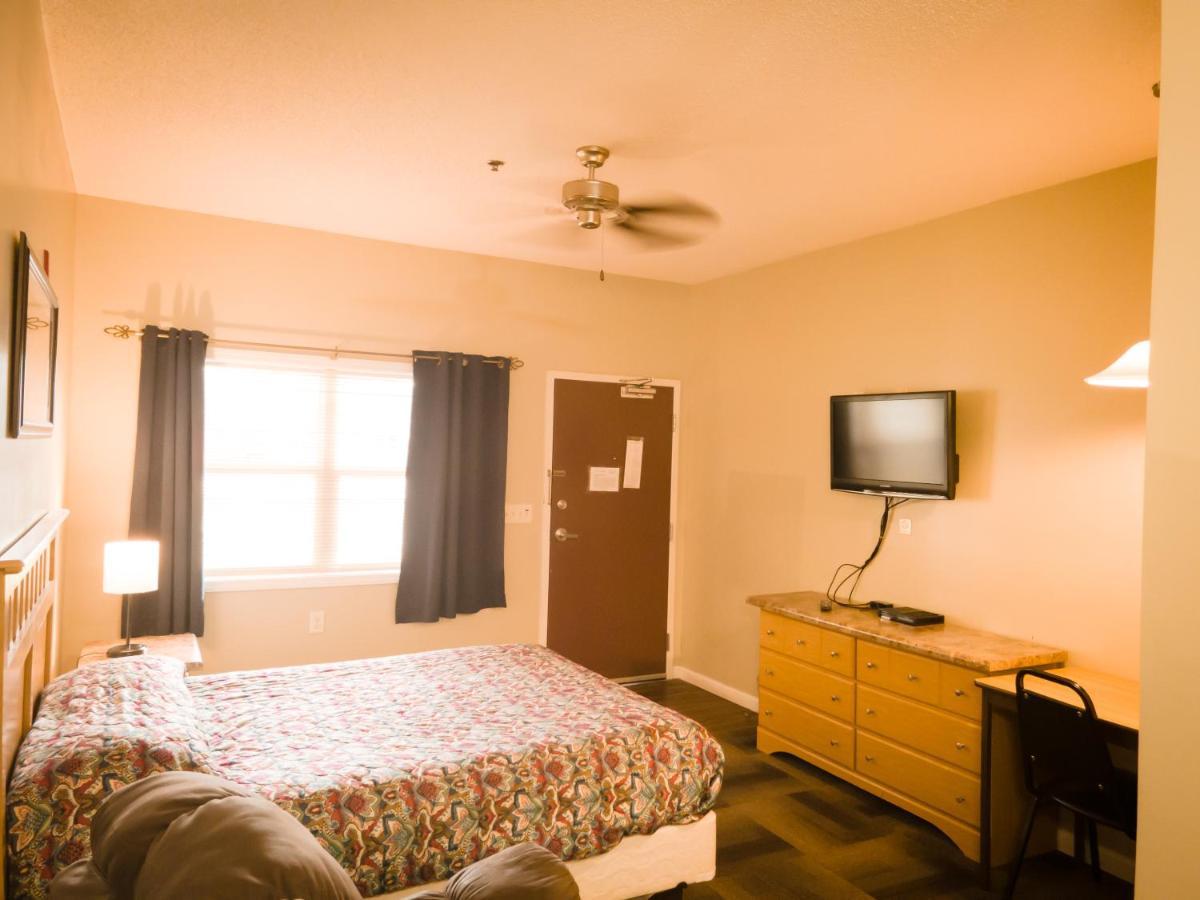 Weiss Lake Lodge Centre Bagian luar foto