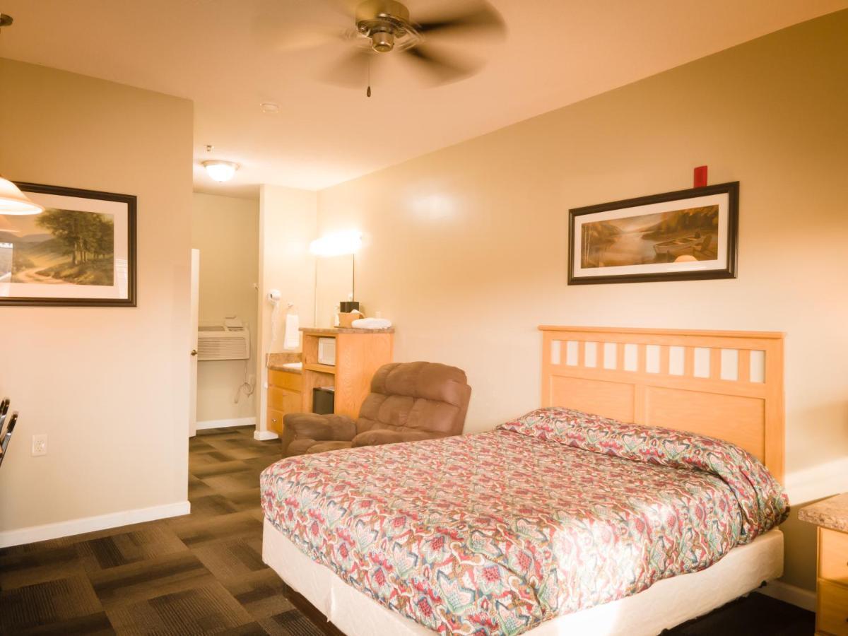 Weiss Lake Lodge Centre Bagian luar foto