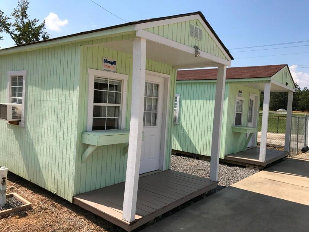 Weiss Lake Lodge Centre Bagian luar foto