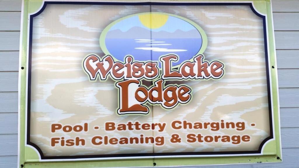 Weiss Lake Lodge Centre Bagian luar foto
