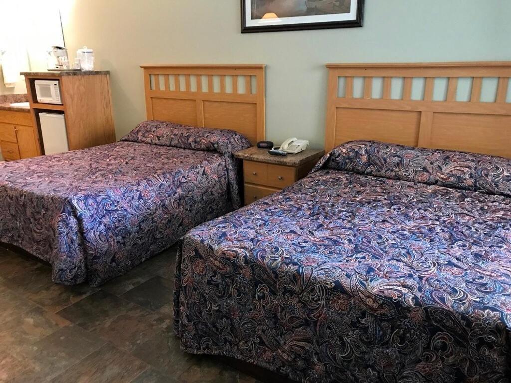 Weiss Lake Lodge Centre Bagian luar foto